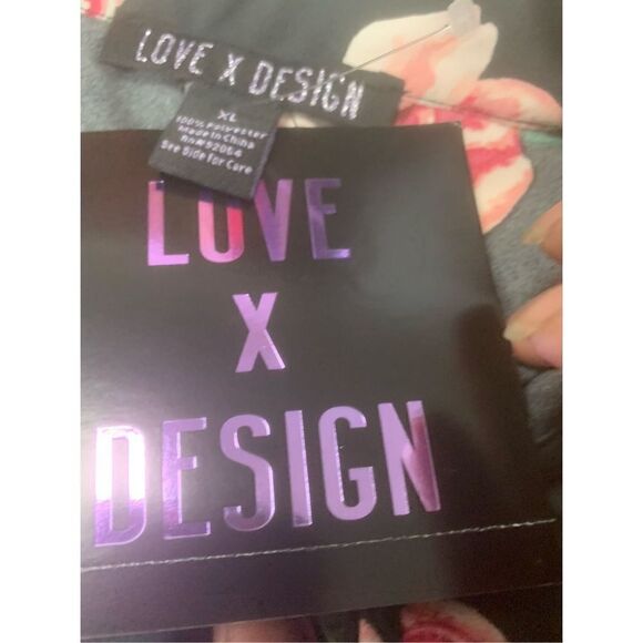 Floral Patterned Blouse - Picture 6 of 7